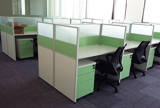 屏風卡位辦公桌