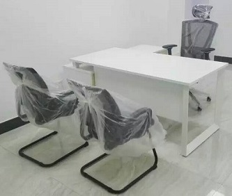 小型辦公室經(jīng)理桌-凡順辦公家具